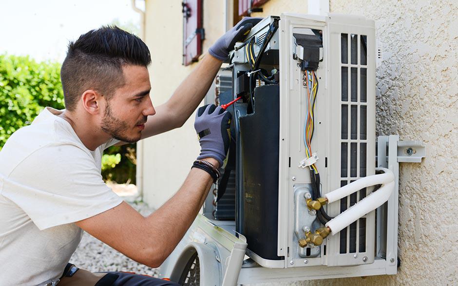 je recherche un électricien Saint-Denis