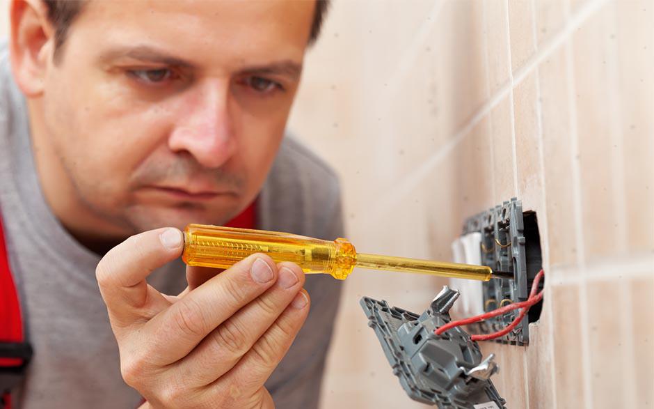 je recherche un électricien Paris 16
